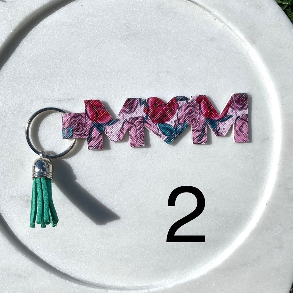 Handmade floral print “MOM” keychain